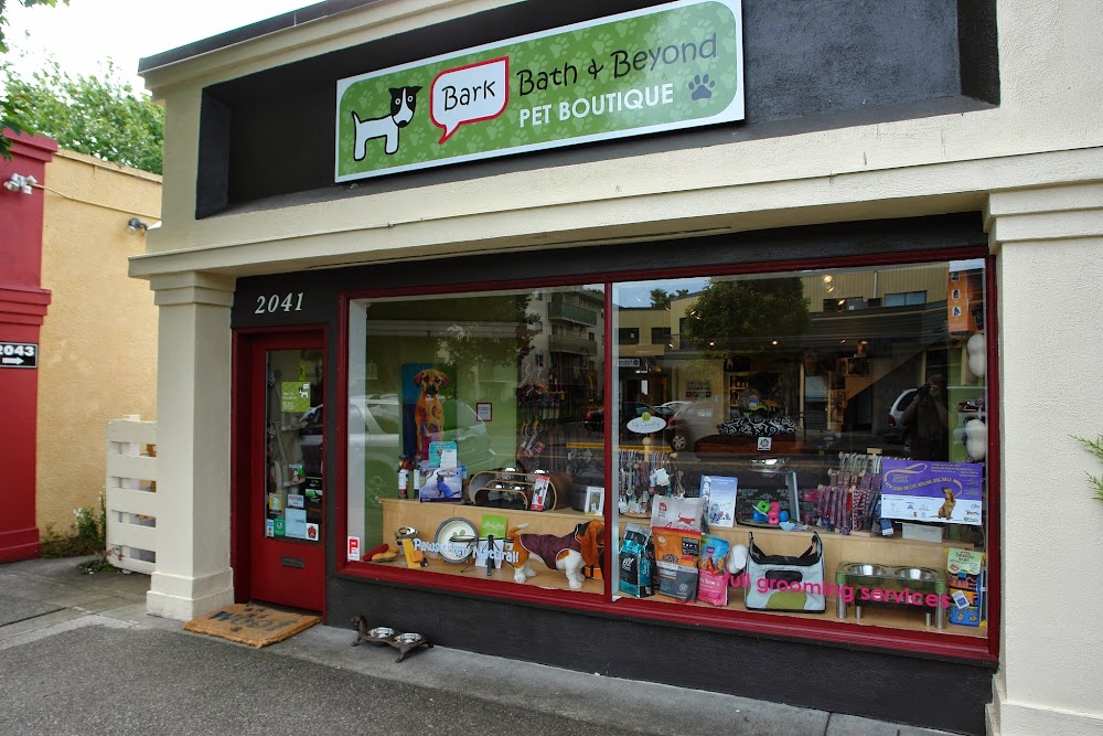 Bark, Bath & Beyond Pet Boutique – SHOP ONLINE!