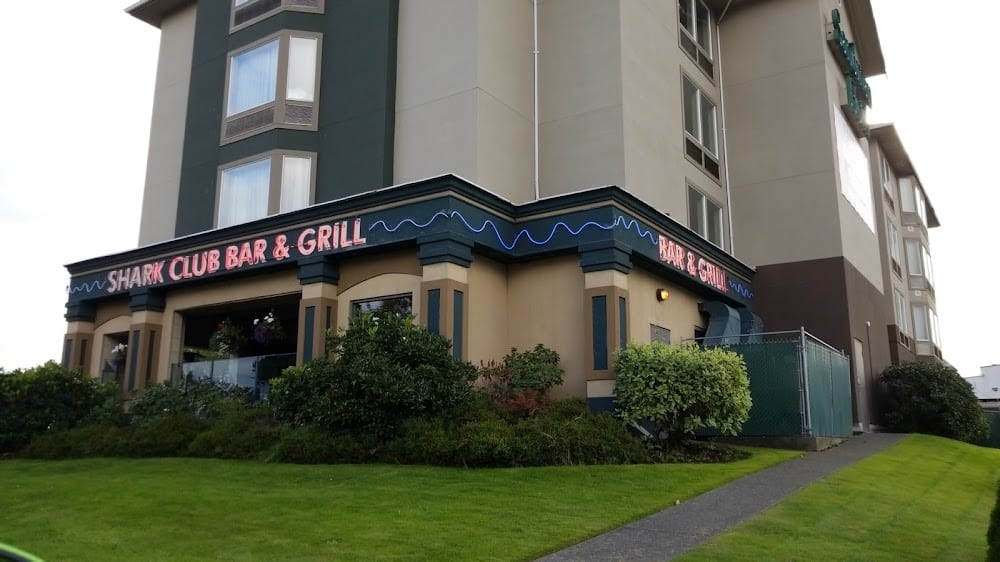 Shark Club Sports Bar & Grill
