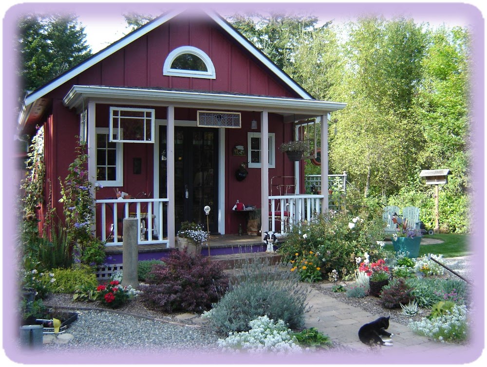 The Purple Bench | Antiques & Garden Closed for the season. Reopen Mar 25, 2022