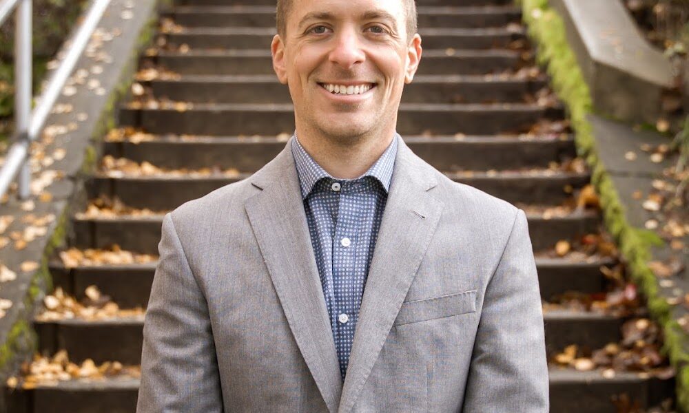 Jeremy Semple PREC* – Realtor – RE/MAX Camosun