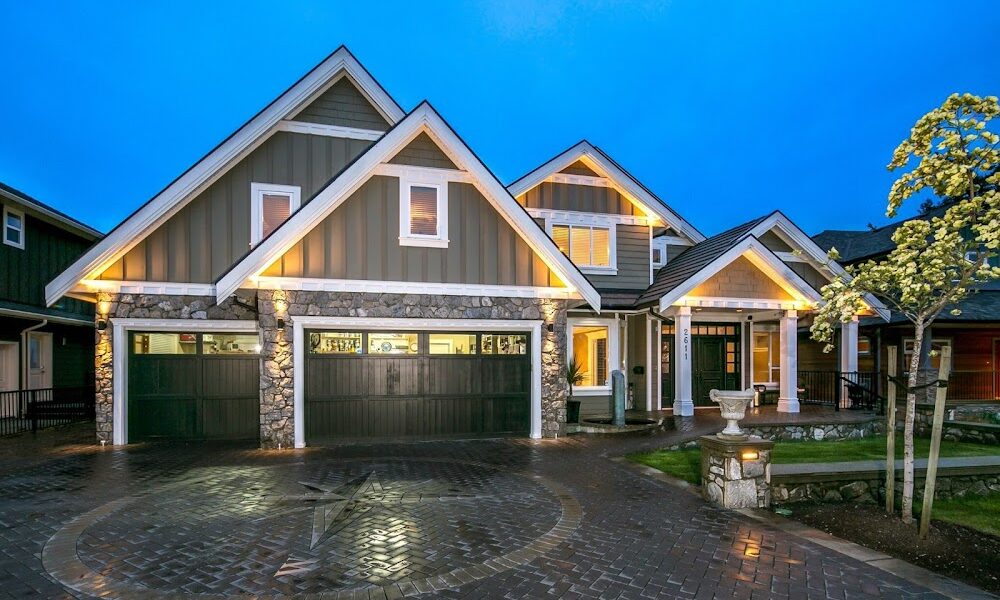 Realtor Victoria BC: Mavrikos Collective- Oak Bay Real Estate, Pemberton Holmes-Oak Bay Office